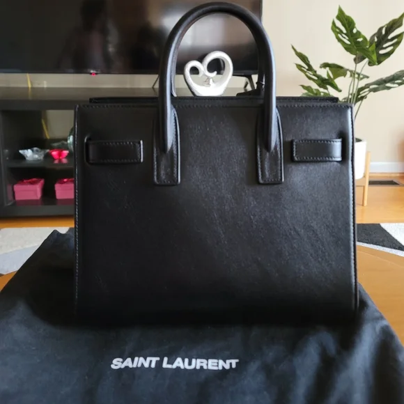Yves Saint Laurent Nano - Picture 5 of 15